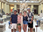 user-img